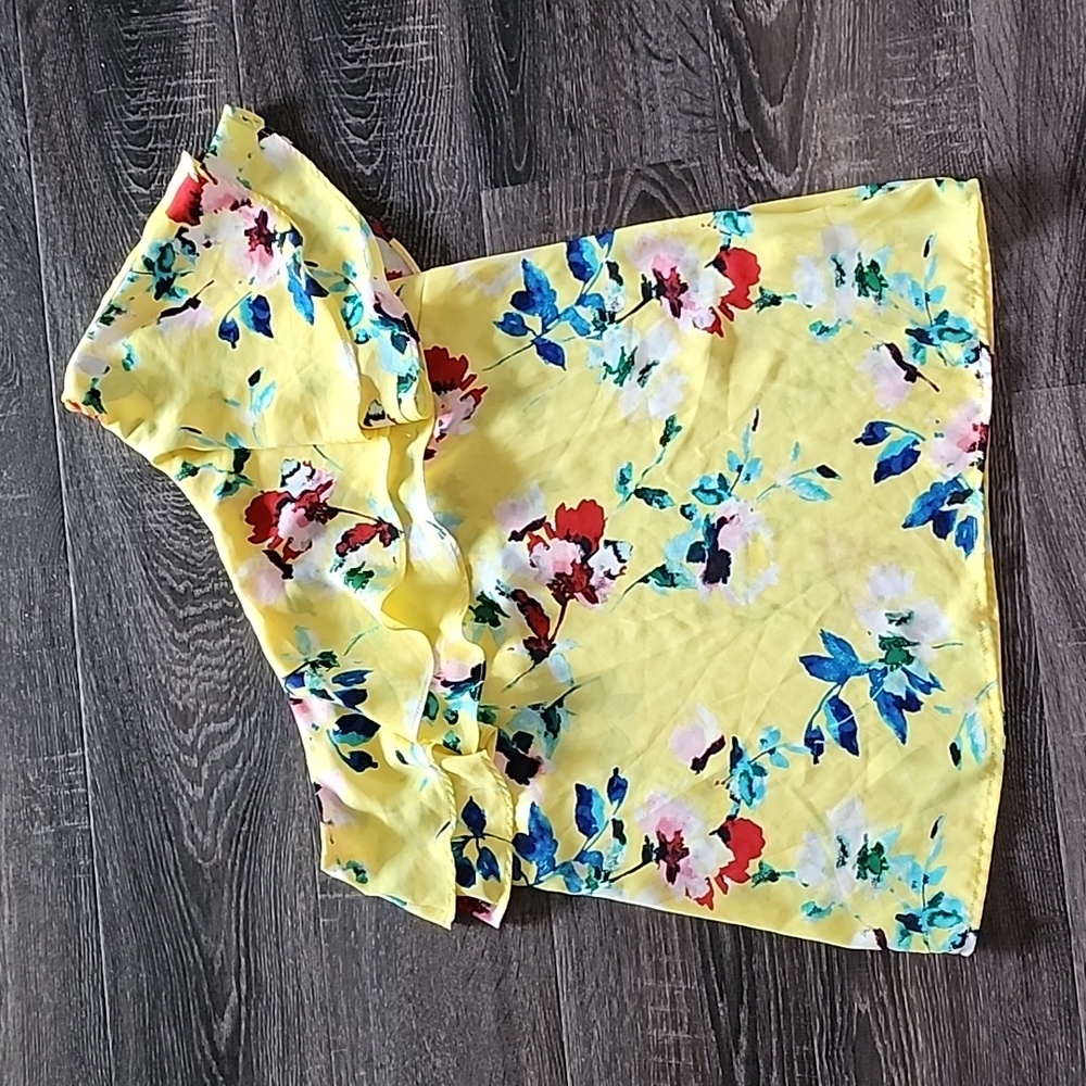 🦜 Rose + Olive floral One Shoulder blouse 🦜